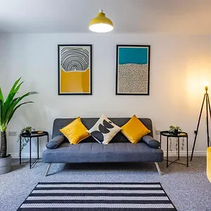  Apartment Fantastic Apartment, Short Distance From Centre, Free Parking