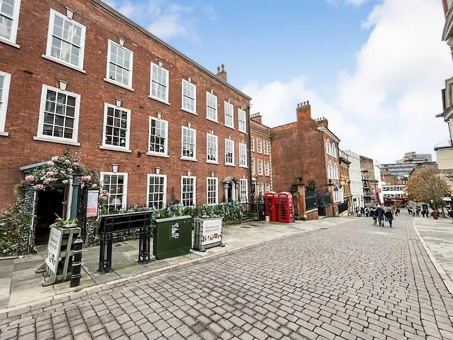 Luxurious 2 Bedroom Apartment In City Centre Nottingham