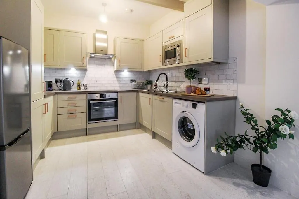 Luxurious 2 Bedroom Apartment In City Centre Nottingham