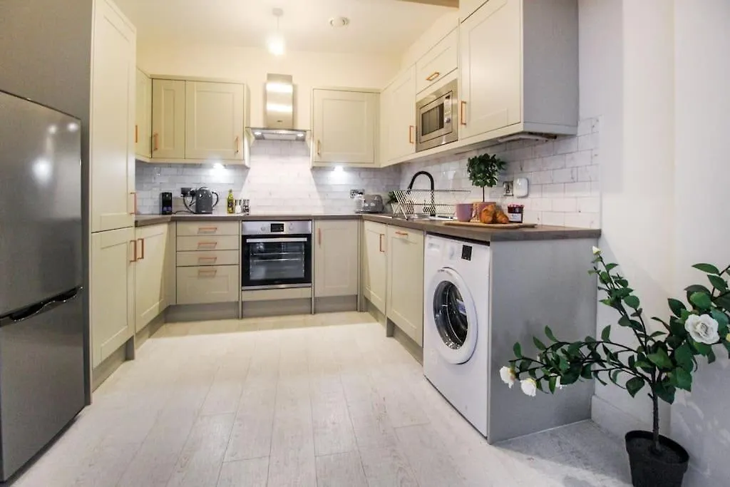 Luxurious 2 Bedroom Apartment In City Centre Nottingham