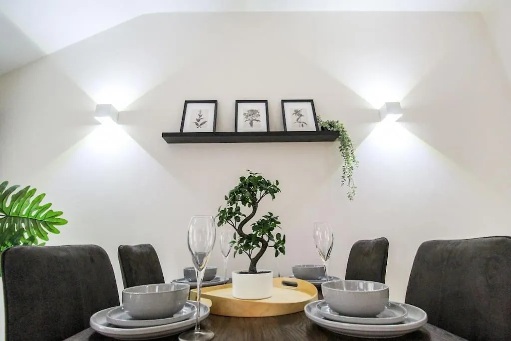 Luxurious 2 Bedroom Apartment In City Centre Nottingham 0*,
